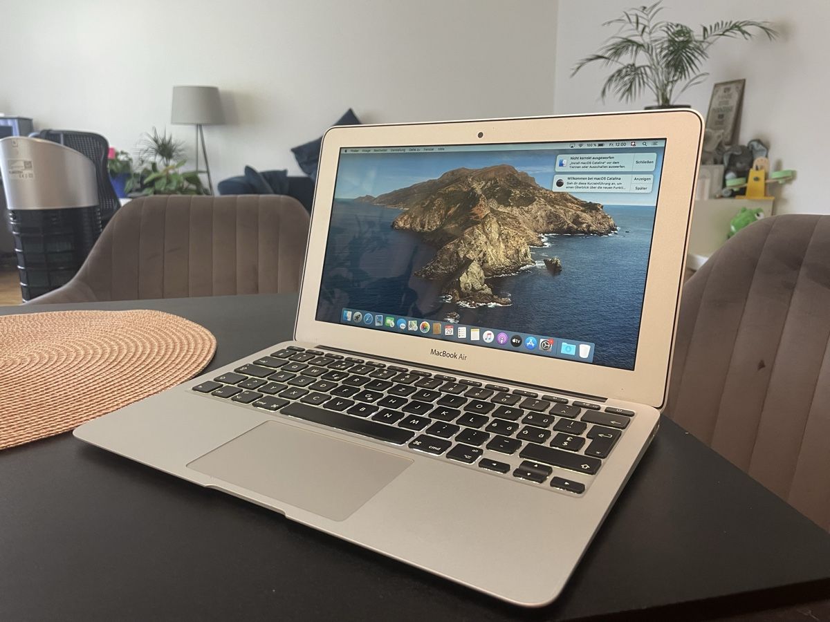 Apple Notebooks: MacBook Air A1465 – Gebraucht aus Wädenswil von dai_2bcv