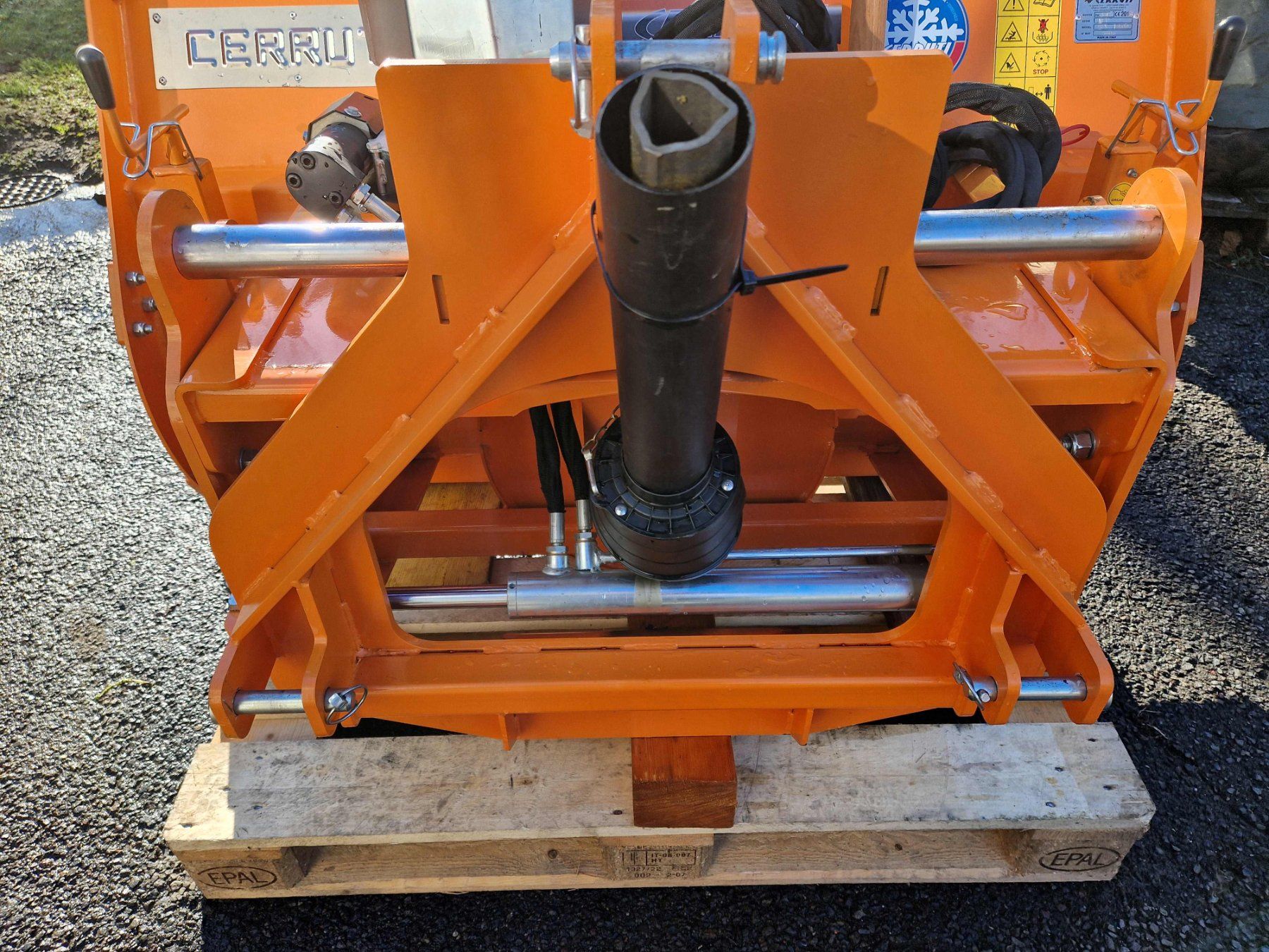 Toutes les machines: Schneefräse – Neuf (Voir description) à Purasca par cirio8 2