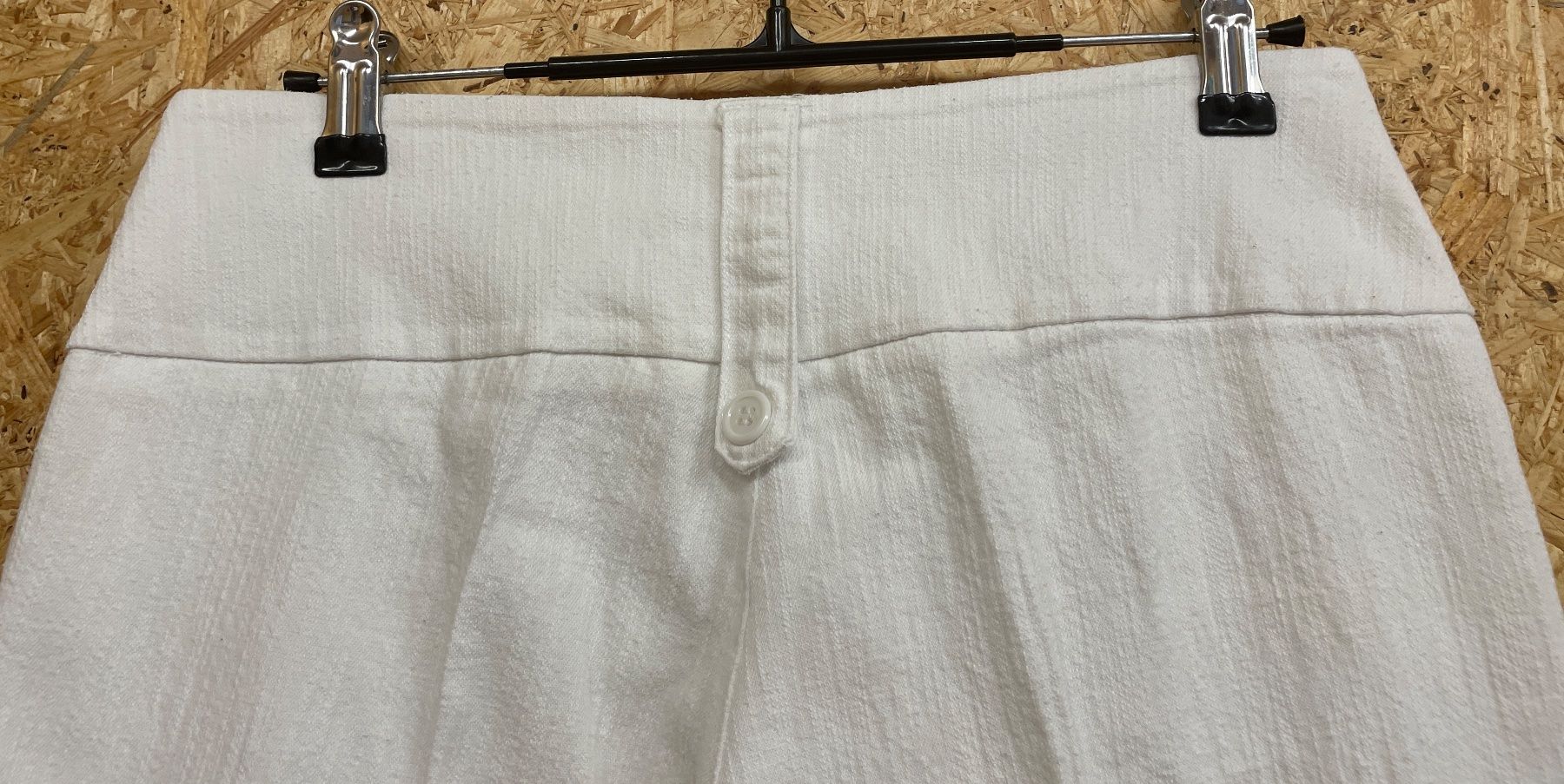 Pantaloni: PANTALON BLANC LEGER – Usato da Lausanne venduto da PlusValue_Lausanne 3