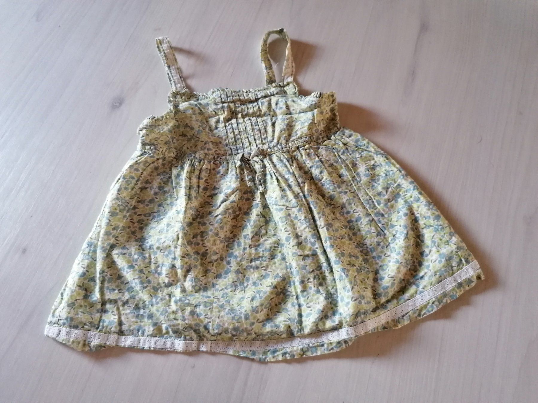 Blusen, T-Shirts & Tops: Top – Gebraucht aus Montcherand von petiteoune75
