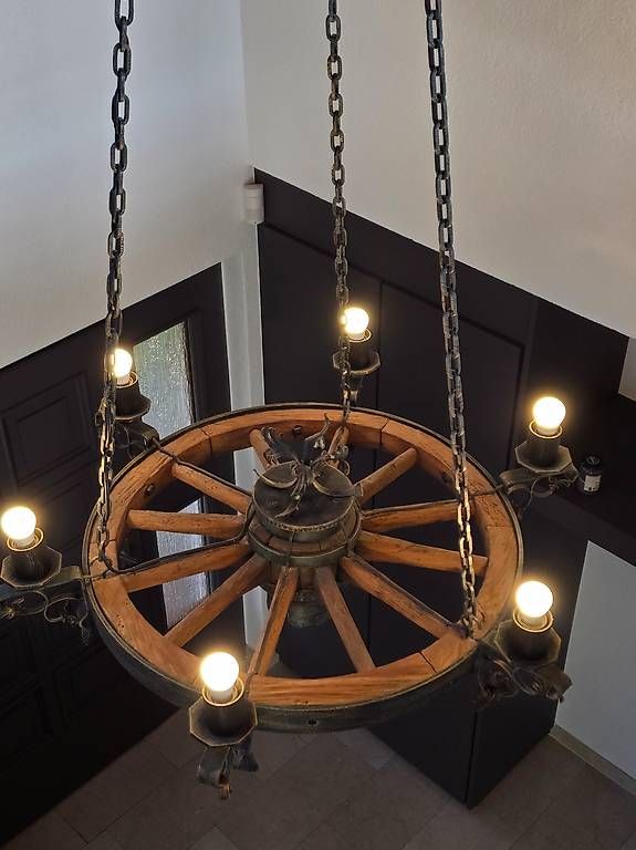 Lampade: Wagenrad leuchte – Usato da Egerkingen venduto da Cooper-Tr7 1