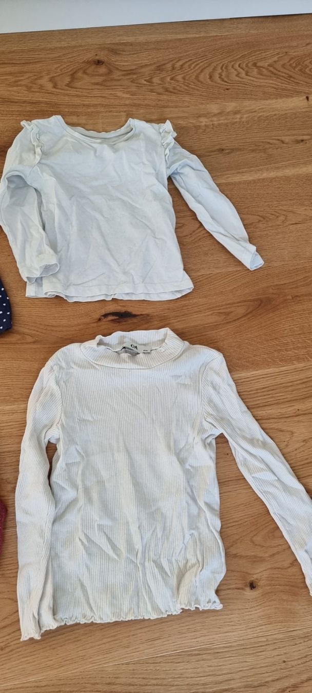 Lotti & Set di vestiti: Kleiderpaket: Mädchen Oberteile Grösse 110-116 – Usato da Lachen SZ venduto da allesweg78 3