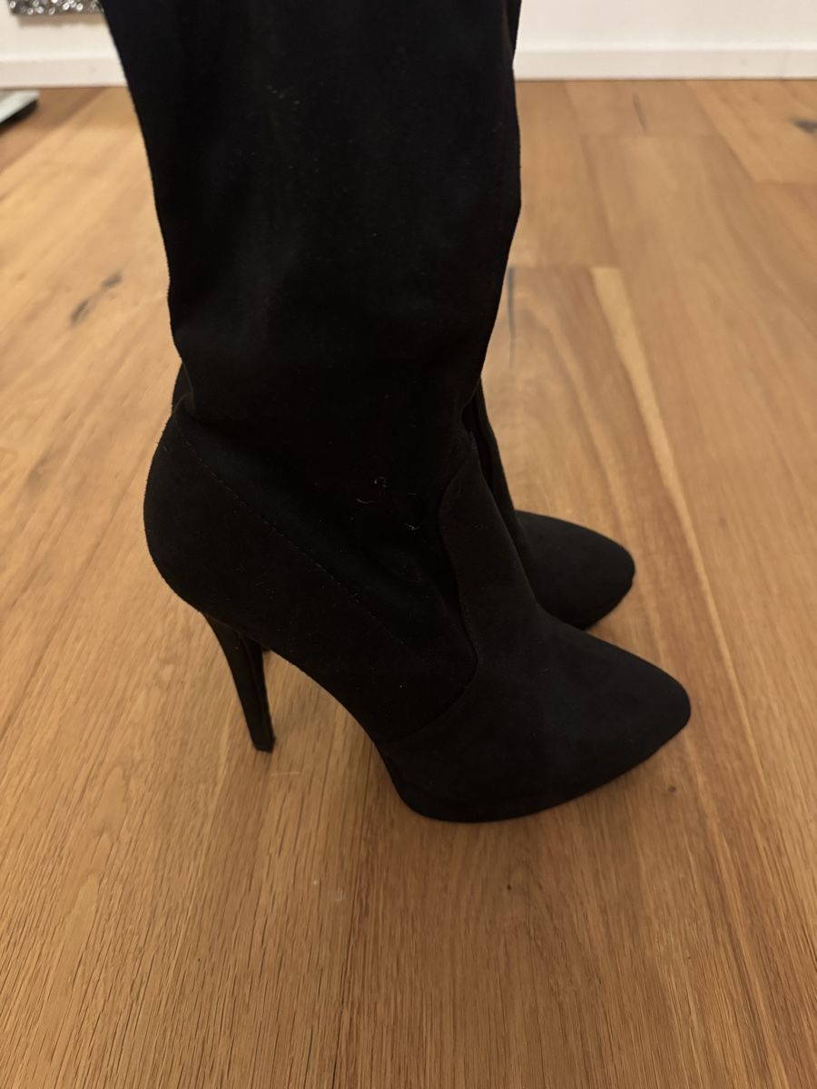 Scarpe da donna: Schwarze Overknee Stiefel Wildleder – Nuovo (secondo la descrizione) da Rorschacherberg venduto da vic_vz57 3
