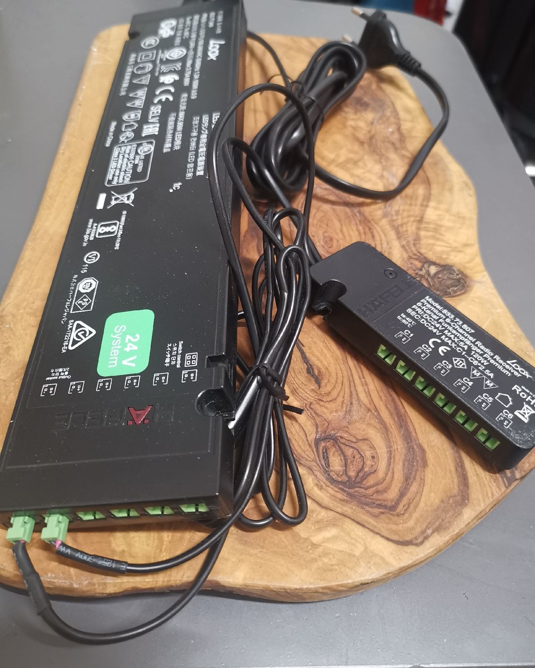 Convertitori: Transformateur LED Loox 24V - Parfait pour votre éclairage! – Usato da petit-lancy venduto da Mak_zou 2