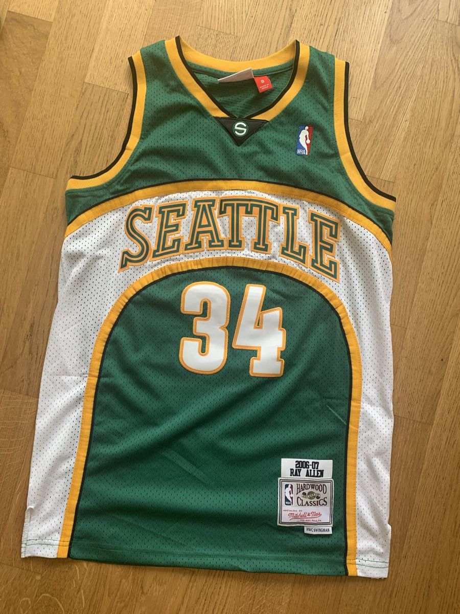 Nba Maillots de corps & Pantalons: Basketball Jersey  – Neuf (Voir description) à Bern par PatB1986