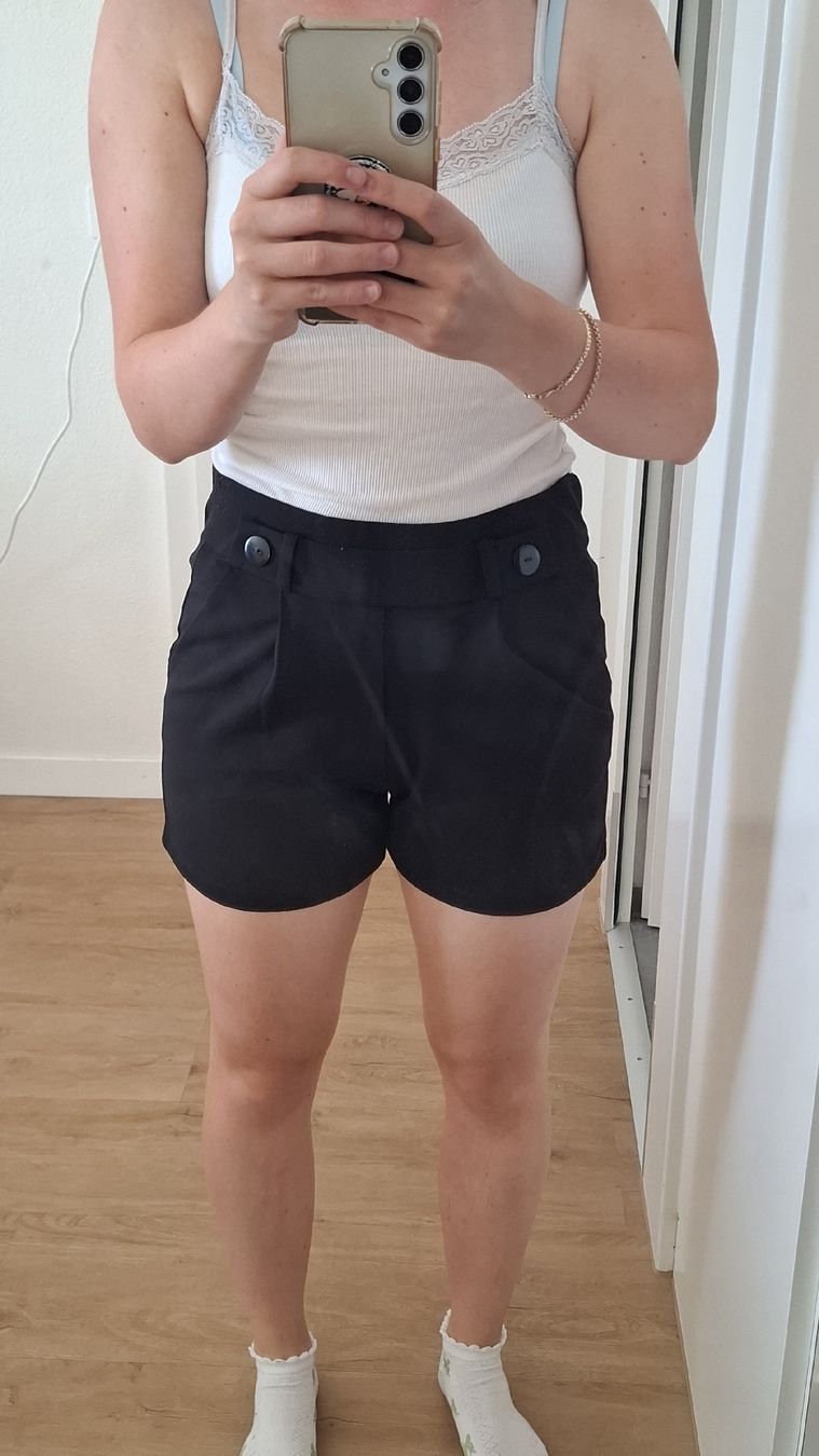 Pantalons: Shorts black, size S, good condition – D'occasion à Hausen am Albis par ann_2kkx