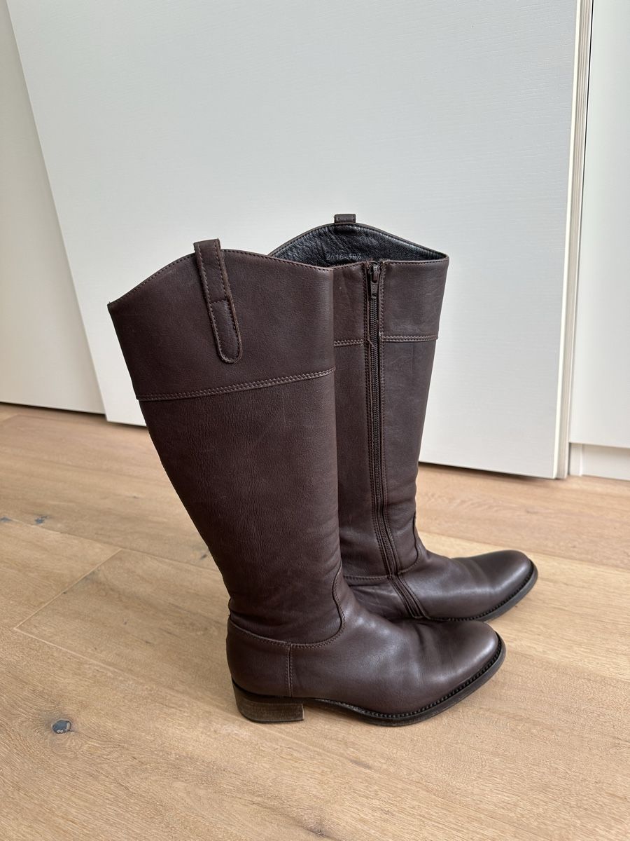 Scarpe da donna: Stivale alto Pollini  – Usato da Arbedo venduto da lea_6btw