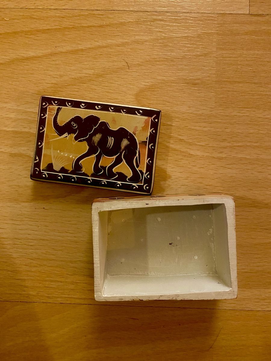Cassapanche: Kleine Schmuckbox – Usato da Basel venduto da shirley_gold 2