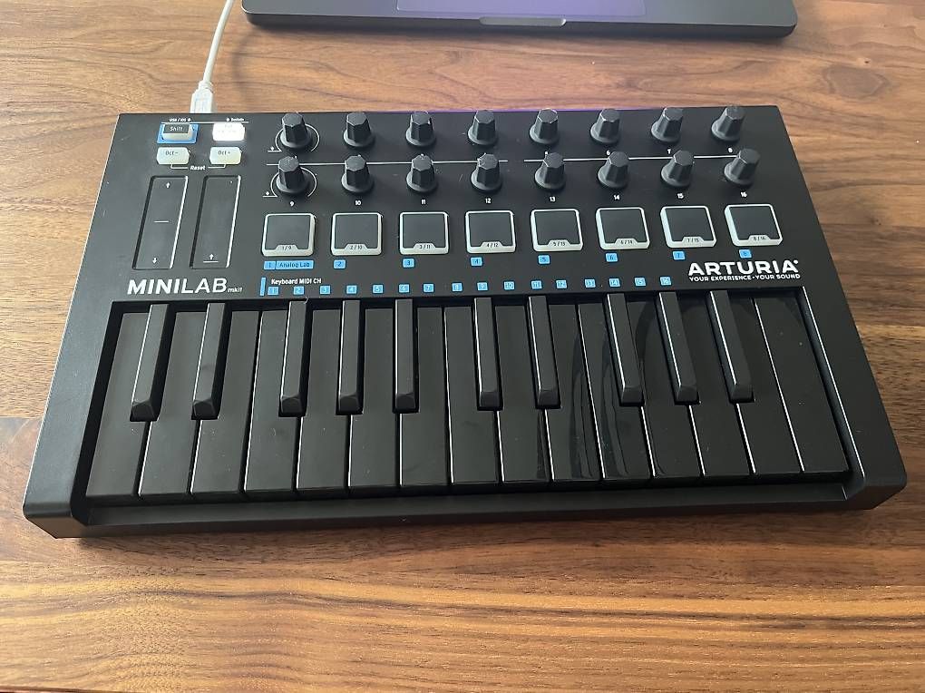 Strumenti musicali: Arturia MiniLab MkII  comme neuf – Usato da Genève venduto da lorisssss