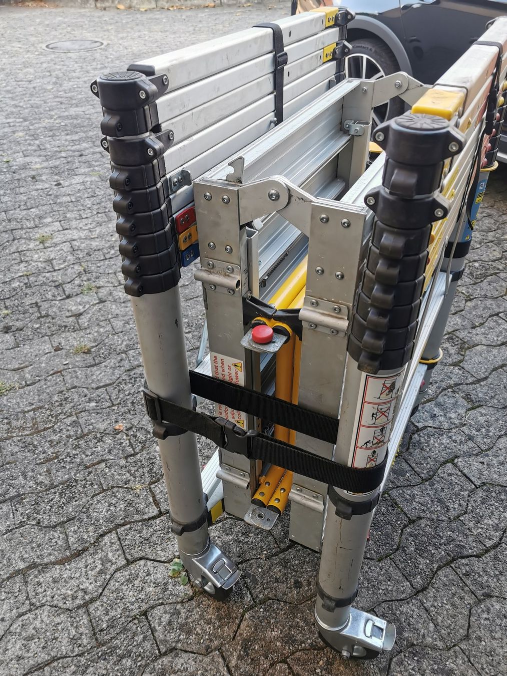 Echafaudages: Original Teletower, Arbeitshöhe bis 4 Meter – D'occasion à Schleitheim par jog_t5mm 3