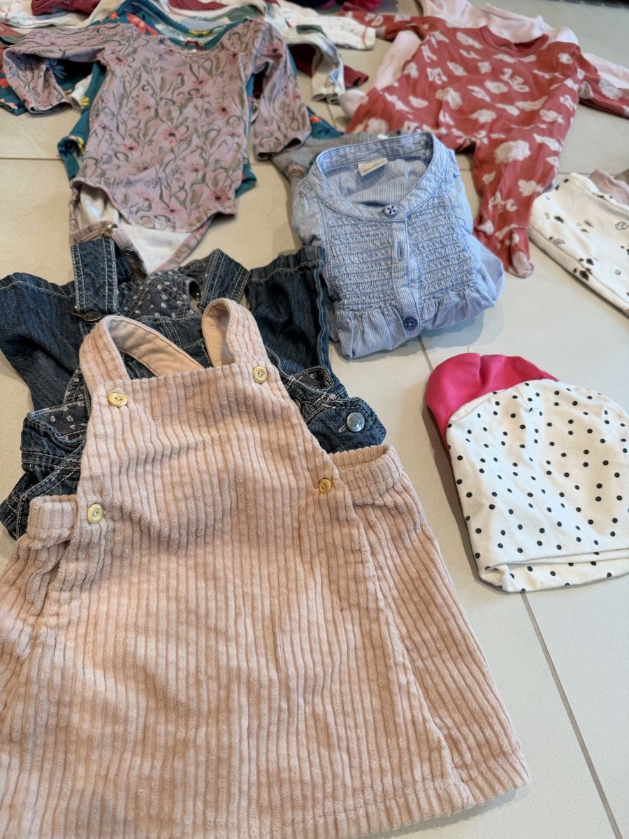 Petit Bateau Kleiderpakete & -sets: Herbst- /Winterkleiderpaket Grösse 68 Mädchen – Gebraucht aus Faoug von hel_92tf 2