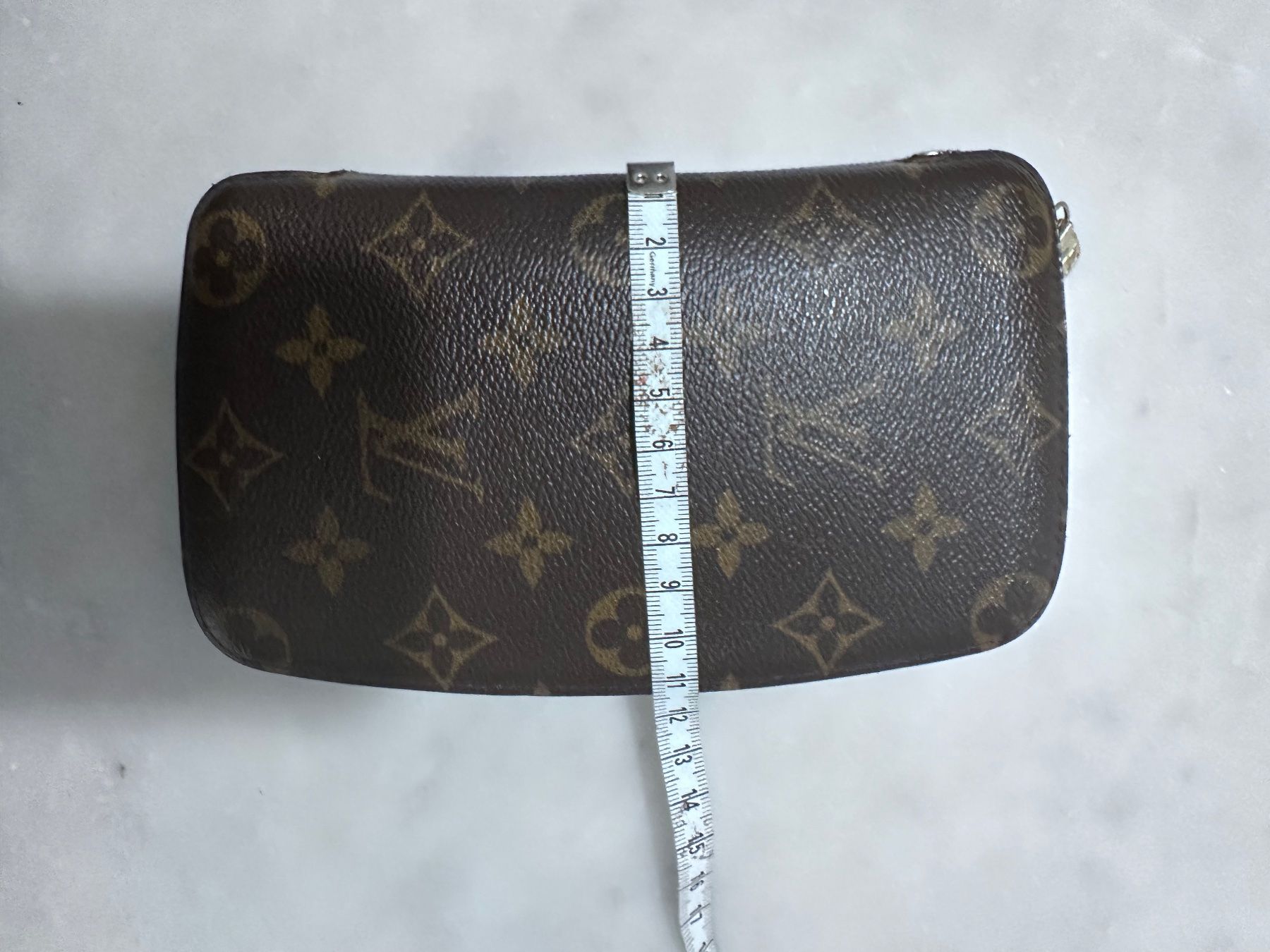 Louis Vuitton Portafogli: Louis Vuitton Portemonnaie – Usato da Frick venduto da Soleil4658 8