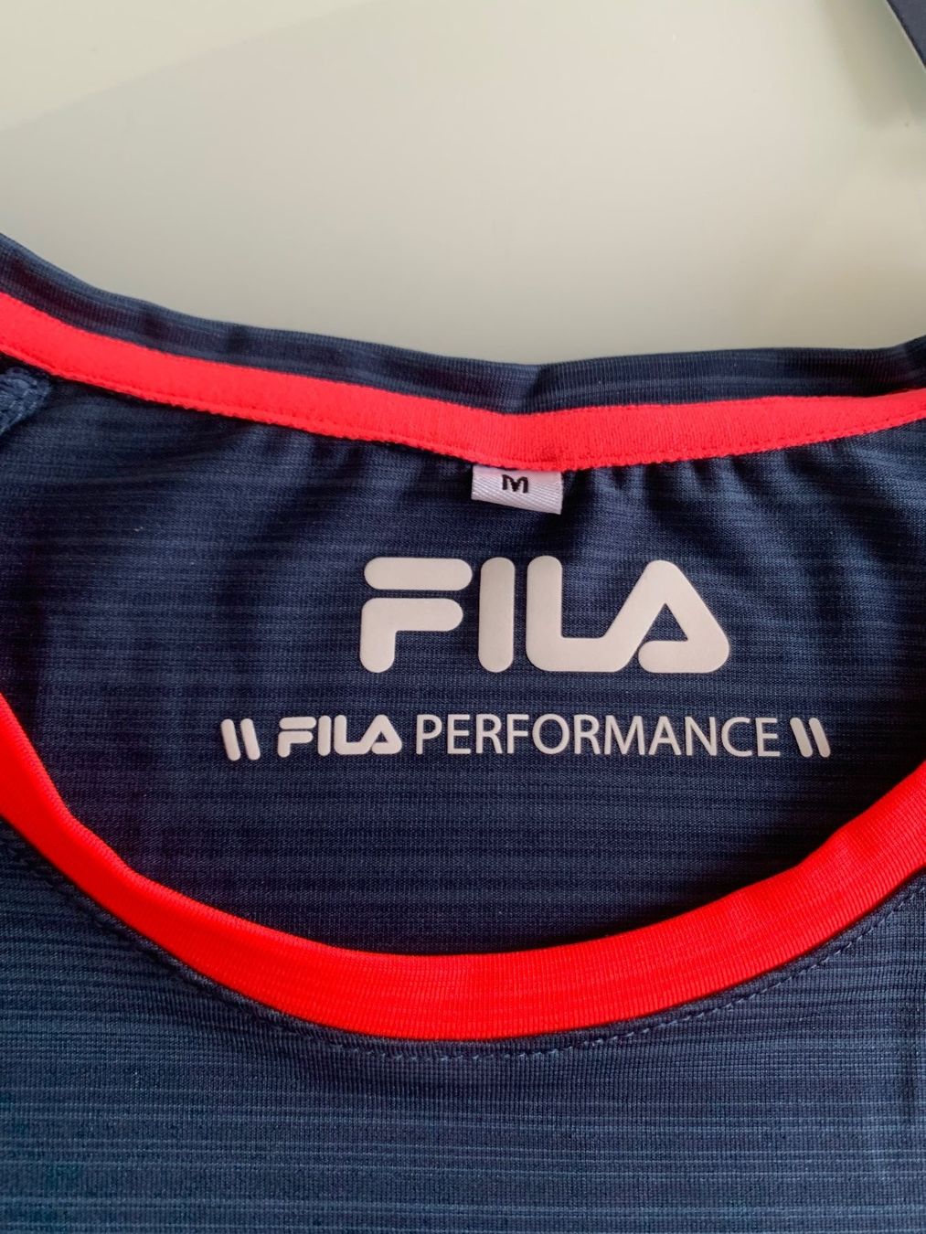 Fila T-shirt: Fila Running, oder Fitness oder Tennis..... NEU!!! – Nuovo e nell'imballaggio originale da Adliswil venduto da atram57 3