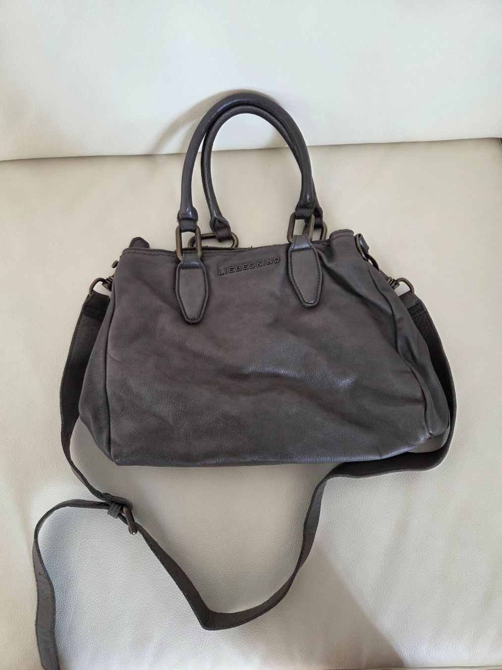 Liebeskind Borse da donna: Liebeskind Ledertasche mittelgrau – Usato da Oberkirch LU venduto da aimee2010