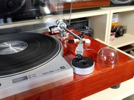DENON AVC-1 / 3-teiliger Ultraschallreiniger für Nadeln!