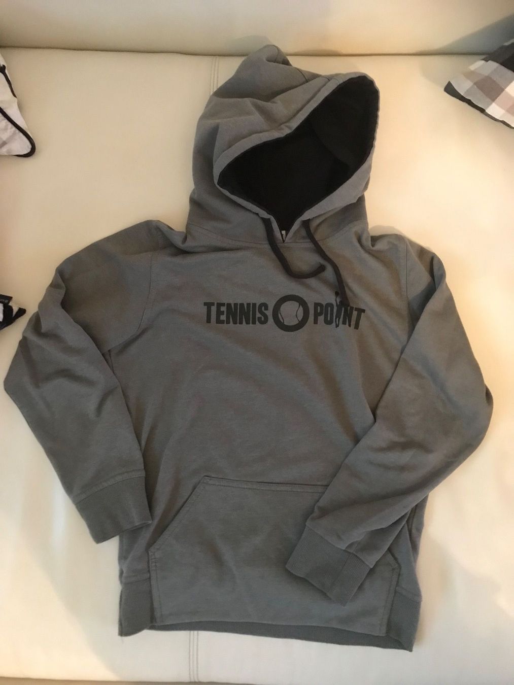 Maglioni & Felpe: Hoodie Tennispoint Gr. 152 – Usato da Mauren venduto da SB1606
