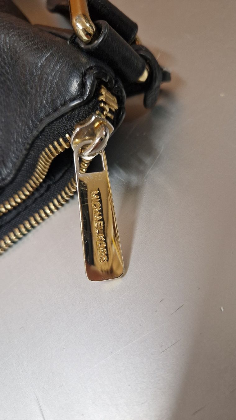 Michael Kors Taschen für Damen: Michael Kors Beuteltasche schwarz – Neu (gemäss Beschreibung) aus Wallisellen von jazie_11 3