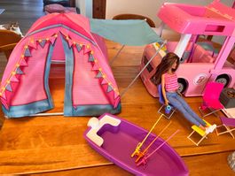 Barbie Camper mit Inhalt und Barbie