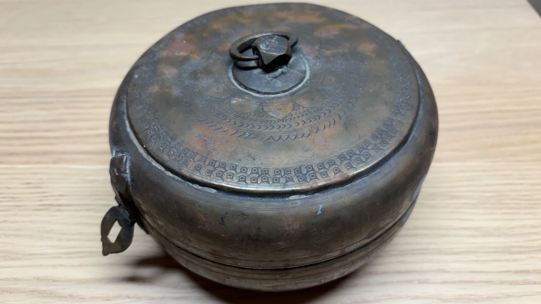 Dosen: Ancienne boite à Chapati en laiton – Gebraucht aus Crans VD von vra_262m 4