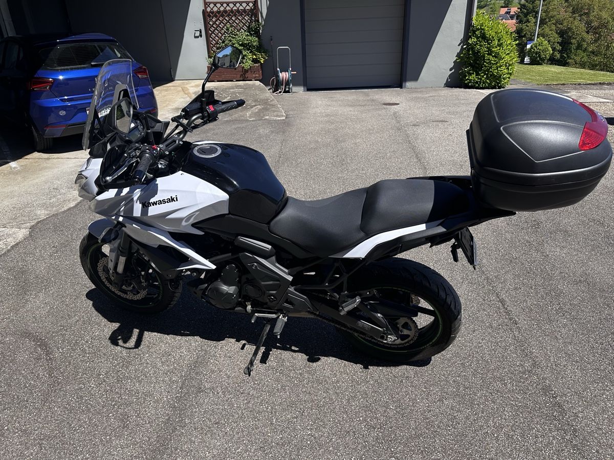 Kawasaki Touring: Motorrad Kawasaki Versys 650 – Usato da Schupfart venduto da Leexii90