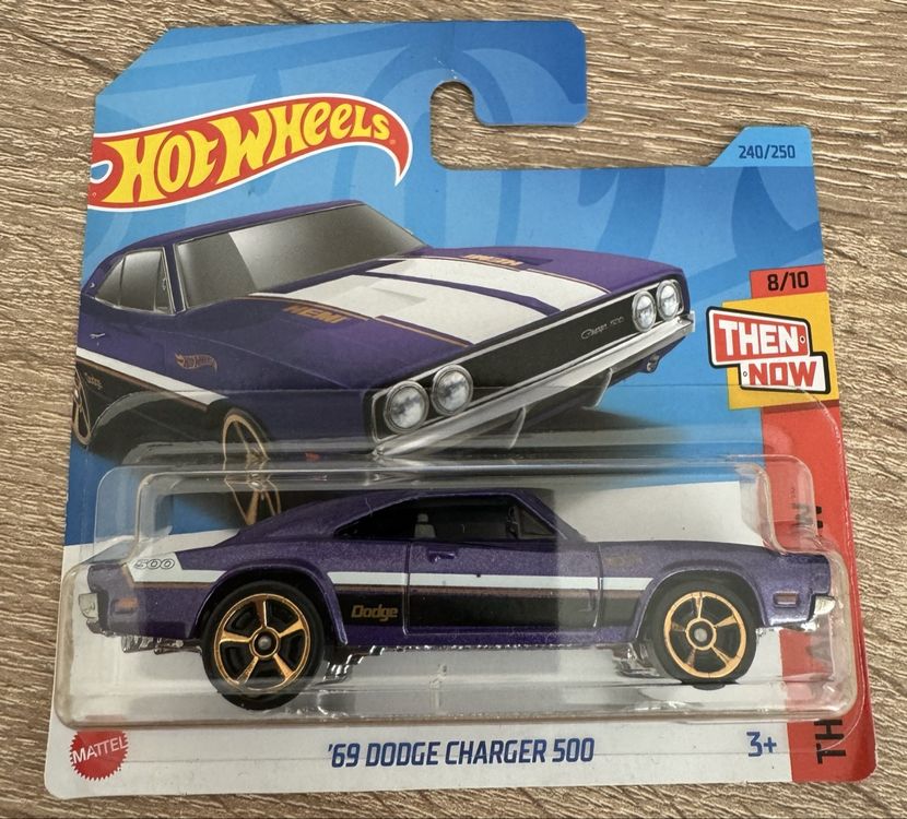 Hot Wheels '69 Dodge Charger 500 1:64 Scale Die-Cast Muscle Car - View #5