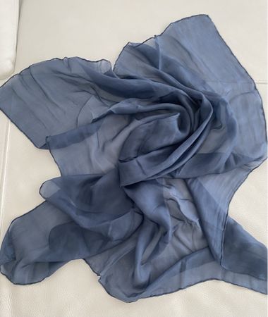 Seiden Foulard 🌸