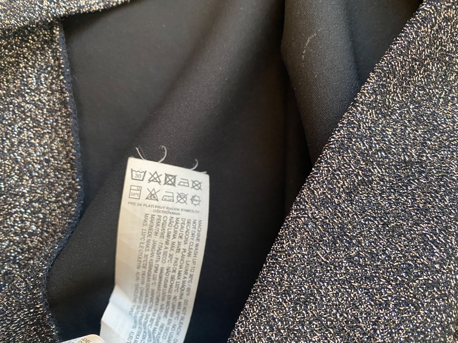 Mango Camicette: Bluse im Silvester Look von Mango (Gr.S) – Usato da Merenschwand venduto da R-R-R 9