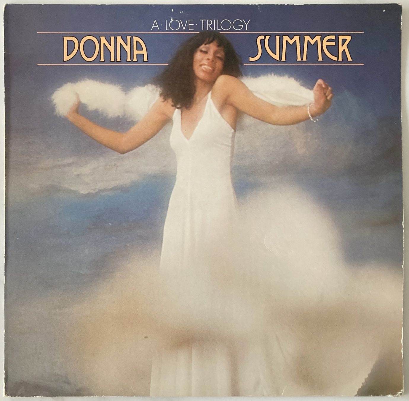 Dischi in vinile: DONNA SUMMER - A LOVE TRILOGY – Usato da Bottens venduto da hotter-than-hell
