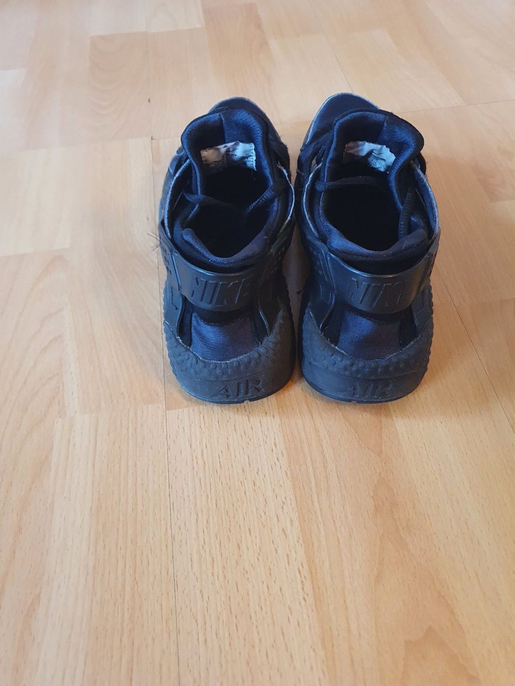 Scarpe da uomo: NIKE Huarache Gr.38 – Usato da Wabern venduto da macavety1 2