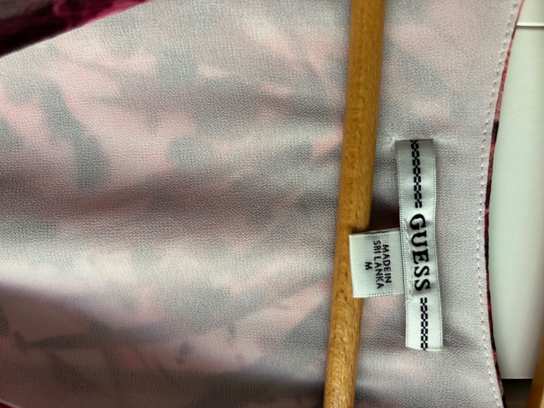 Guess Robes: Guess Kleid top Zustand – D'occasion à Basel par met_d6zt 3