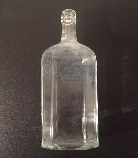 Flaschen: alte Glasflasche – Gebraucht aus Einsiedeln von Brocki59
