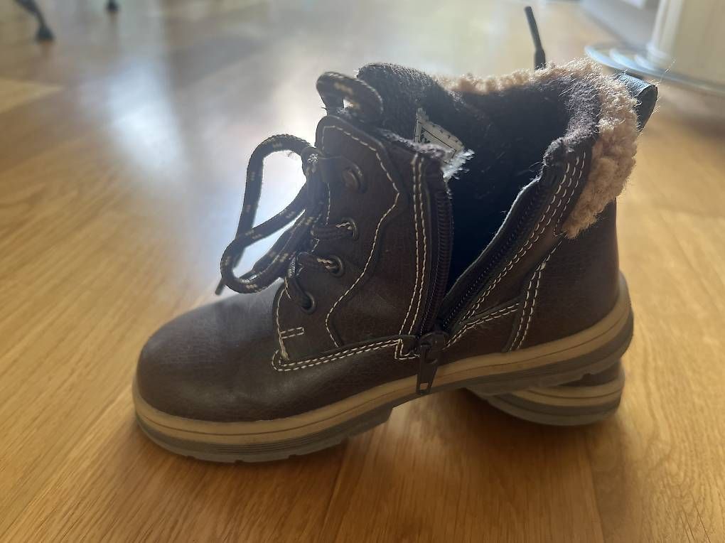 Schuhe für Jungen: Herbstschuhe Gr 28 – Gebraucht aus Baar von san_qk22 1