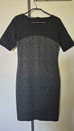 Esprit Kleid schwarz grau Muster wie neu