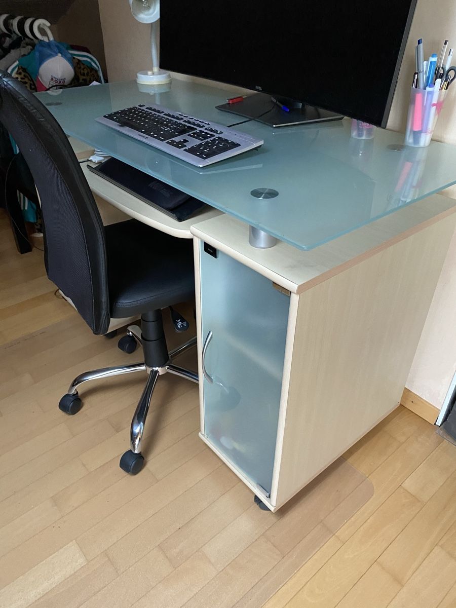 Scrivanie: Bureau (à chercher sur place) – Usato da Lausanne venduto da ValeMerky 1