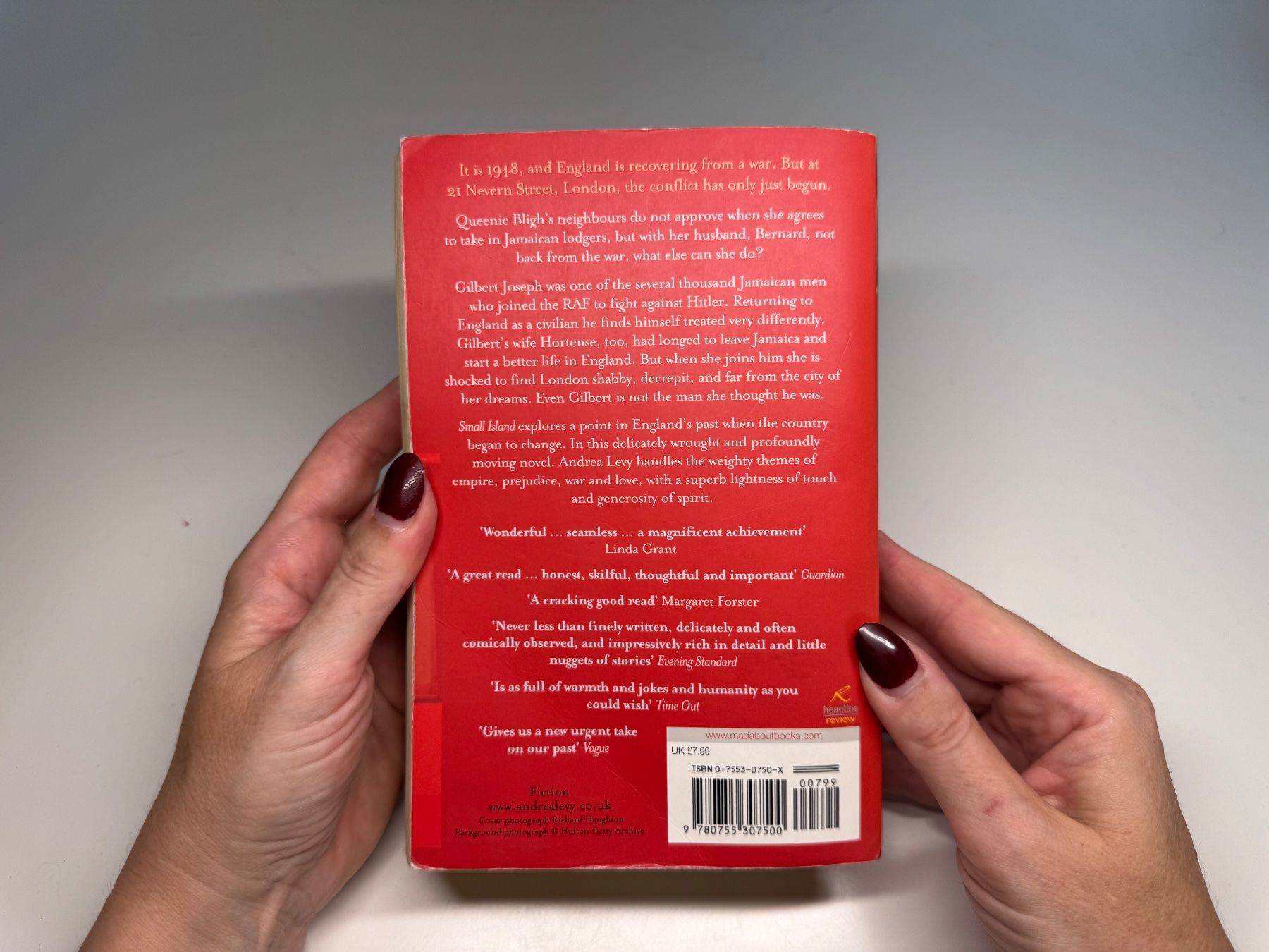Libri: NOVEL: Andrea Levy, Small Island – Usato da Grosswangen venduto da English_books 9