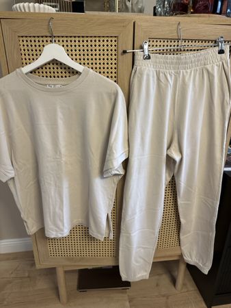 2 Teile T-Shirt und Hose Gr S