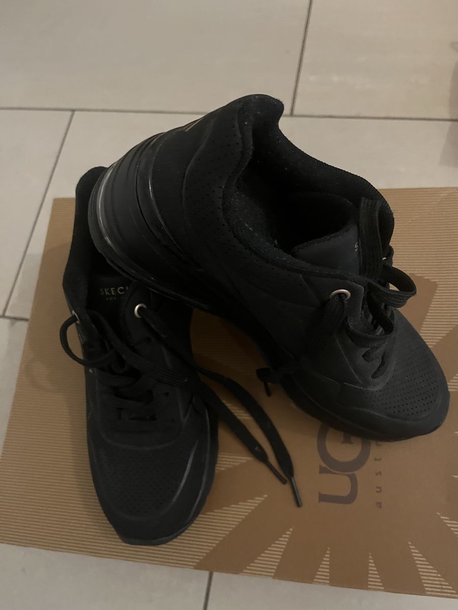 Scarpe da donna: Jolies baskets noires  – Nuovo (secondo la descrizione) da Prilly venduto da CHAGALL15