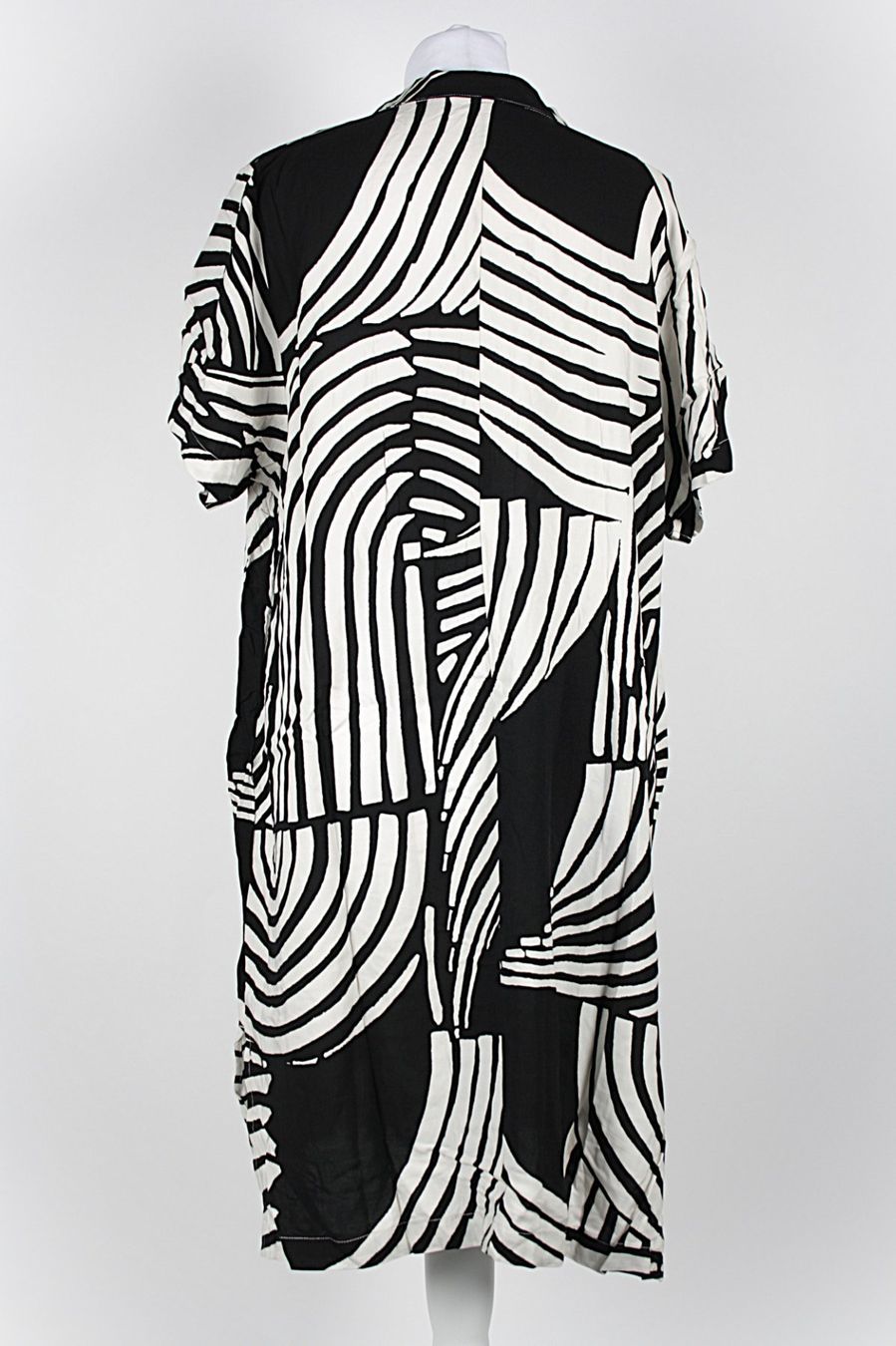 H&M Vestiti: H&M Sommerkleid mit Muster gr.L – Usato da Zollikofen venduto da Restwert_Zollikofen 1