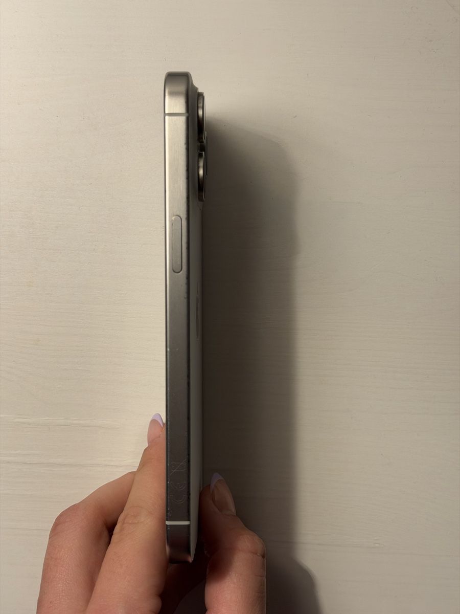 Apple Telefoni cellulari / Smartphones: iPhone 15 Pro Max – Nuovo (secondo la descrizione) da Baar venduto da Yasadi 3