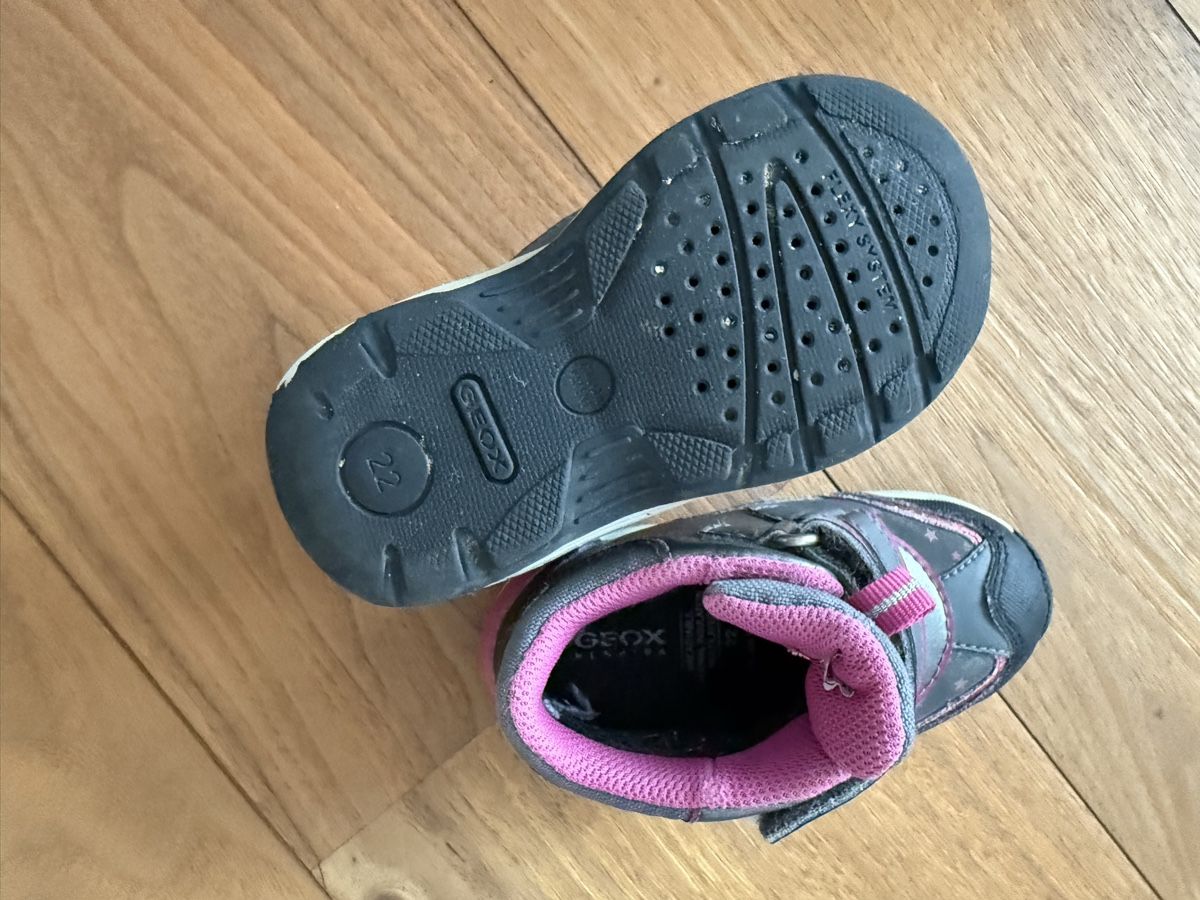 Geox Scarpe per ragazze: Geox Stiefel – Usato da Au SG venduto da Sukirl 2