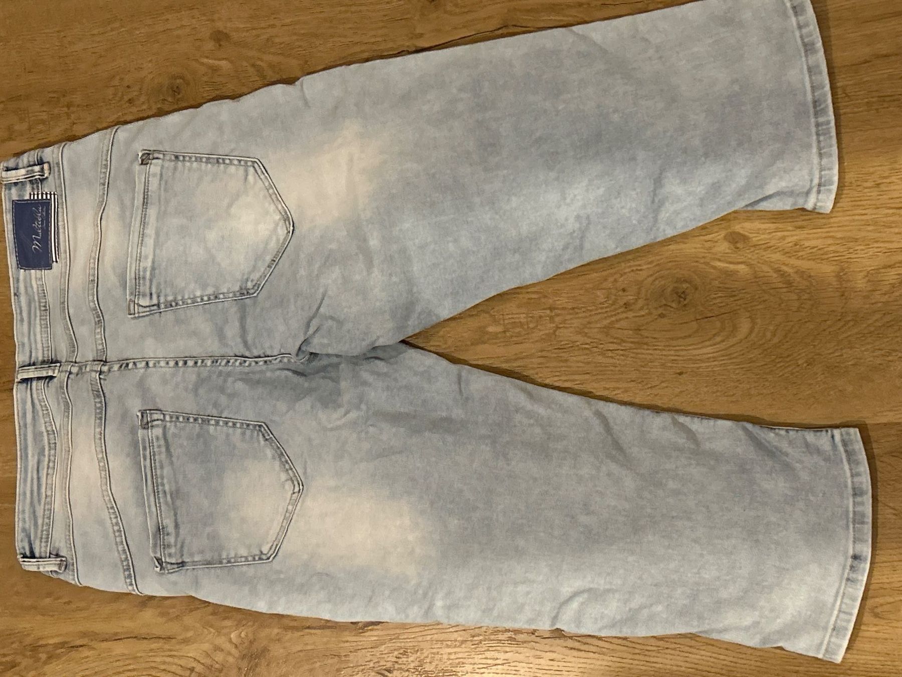 Jeans: Bermudas - Jeans  von Malibu  hellblau, Gr. 38, – Gebraucht aus Brunnen von Nala2929 2