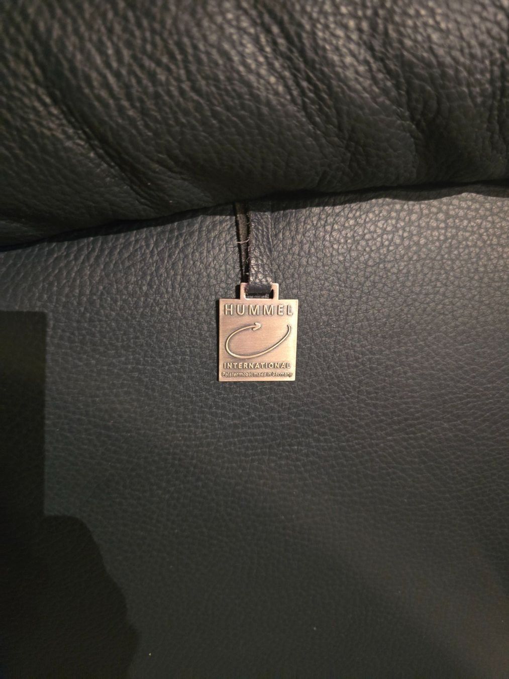 Divani: 2er Sofa Kernleder blau, Fa. Hummel – Usato da Rorschacherberg venduto da snOOpydOg11 7