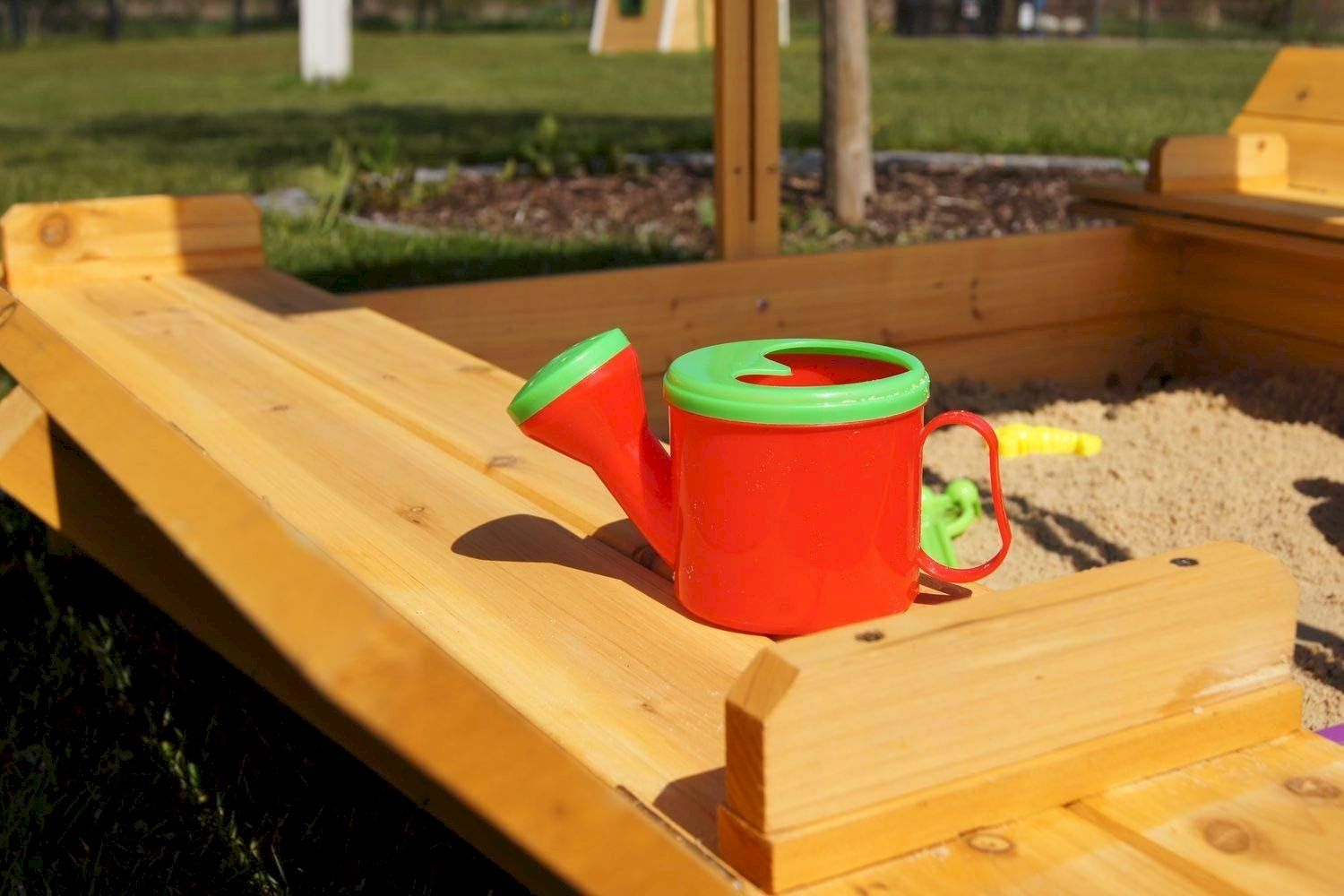 Sabbiera per bambini: Sandkasten mit absenkbaren Dach – Nuovo e nell'imballaggio originale da Bottighofen venduto da zaap 7