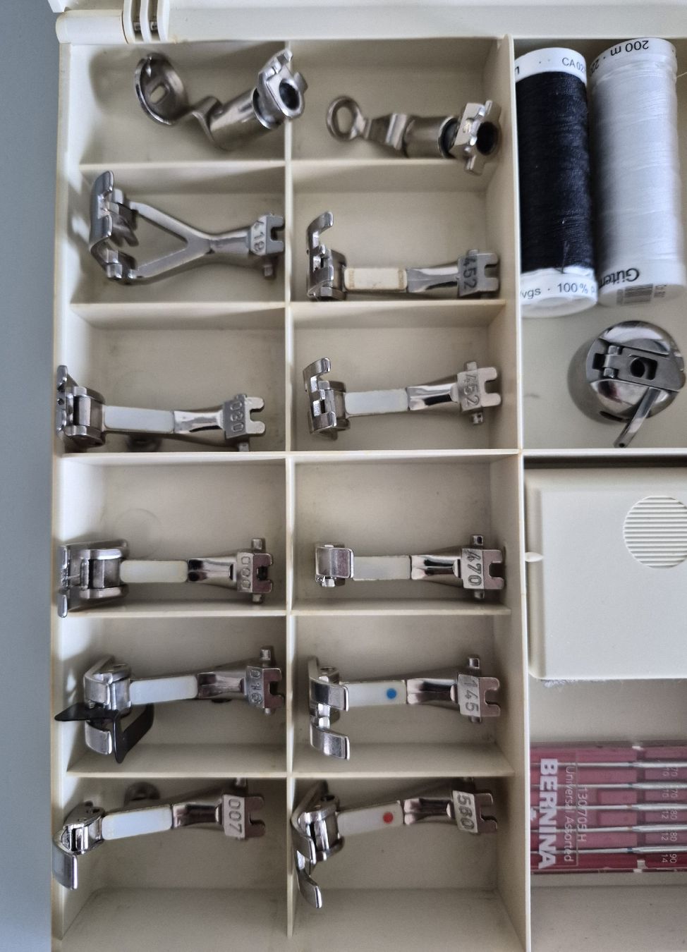 Bernina Nähmaschinen: Bernina Zubehörbox  – Gebraucht aus Rothenburg von Rofivo 2
