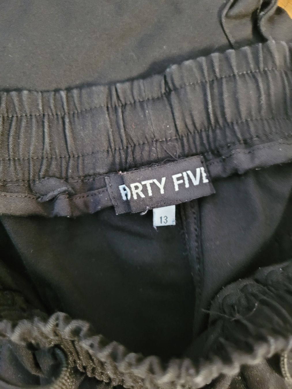 Pantaloni: 6. Pantalon cargo noir "Forty Five" – Usato da Villars-sur-Glâne venduto da m66_dch5 2