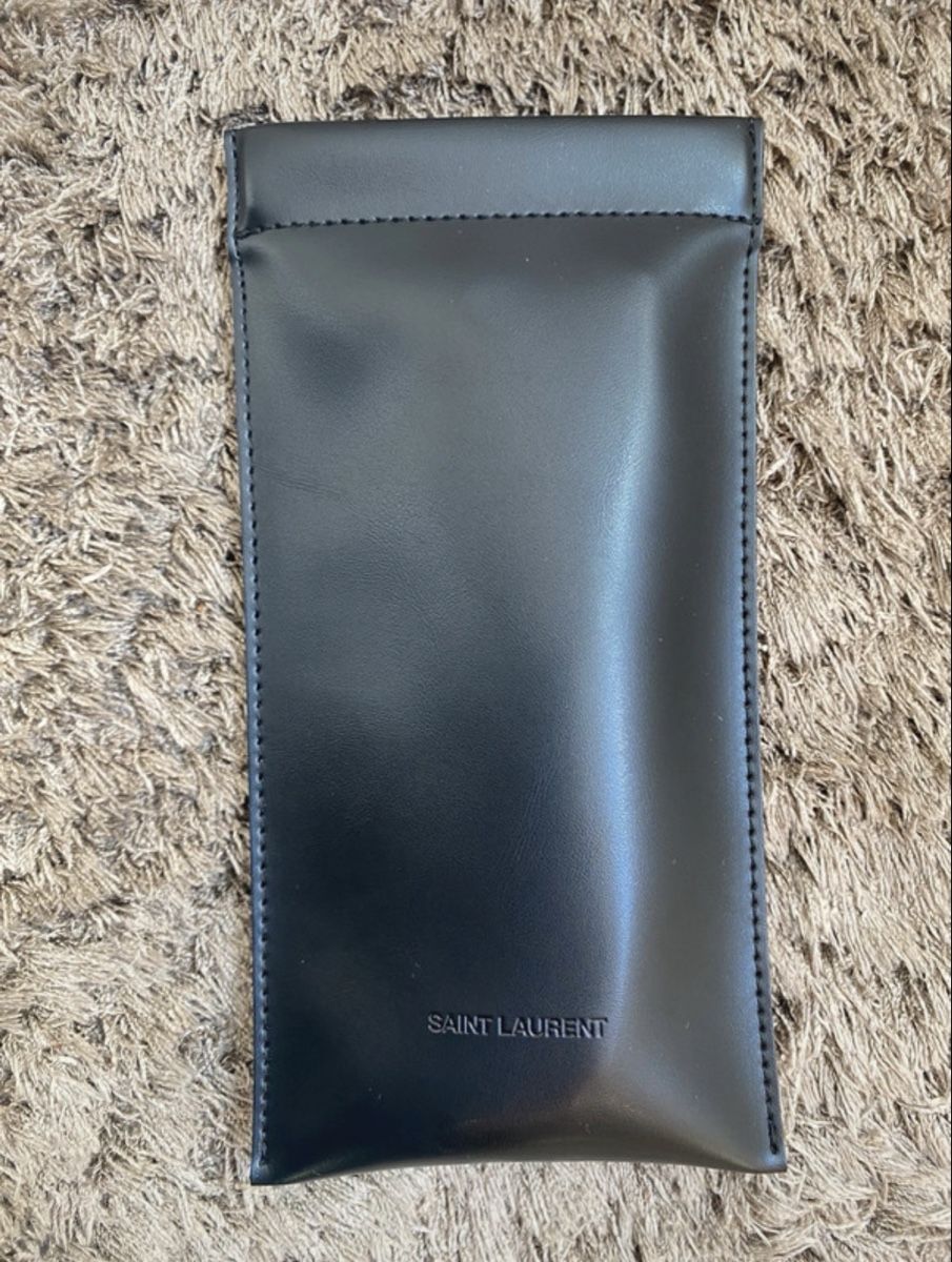 Saint Laurent Occhiali & Lenti: Occhiali Saint Laurent – Nuovo e nell'imballaggio originale da Bellinzona venduto da ser_6vd6 6