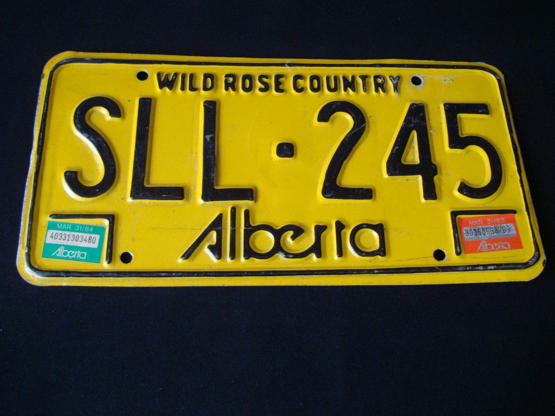 Schilder: ALBERTA SLL-245 – Gebraucht aus Scherz von 5246