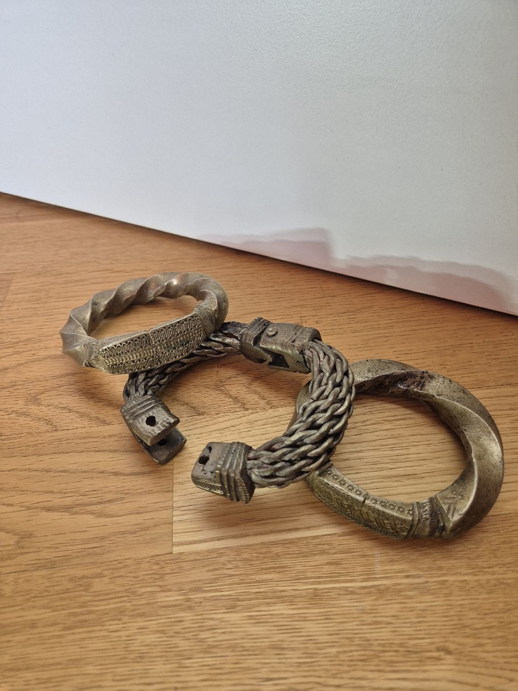 Armbänder & -reifen: 3 Antike Manillen Armreifen – Gebraucht aus Trogen von same4you