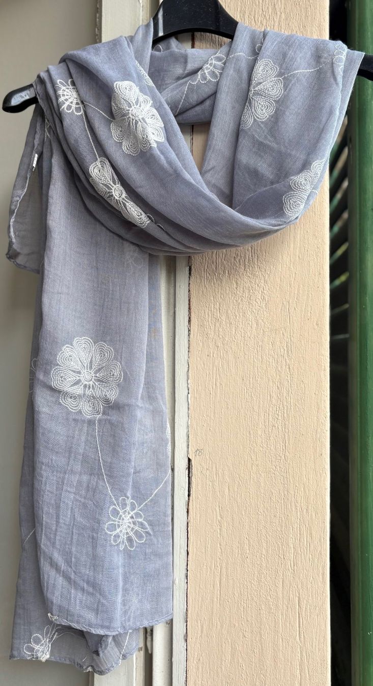 Foulard & Sciarpe: Foulard in cotone – Nuovo e nell'imballaggio originale da Locarno venduto da DBSiesta 1