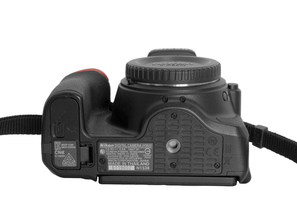 NIKON D5600 Body DSLR Kamera D 5600 Kaufen auf Ricardo